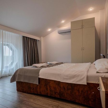 Hotel Emi Mihail Kogălniceanu Exteriér fotografie